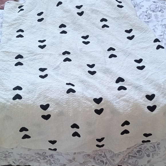 New Sweet Nightgown, little V-neck, adjustable straps - Picture 5 of 6